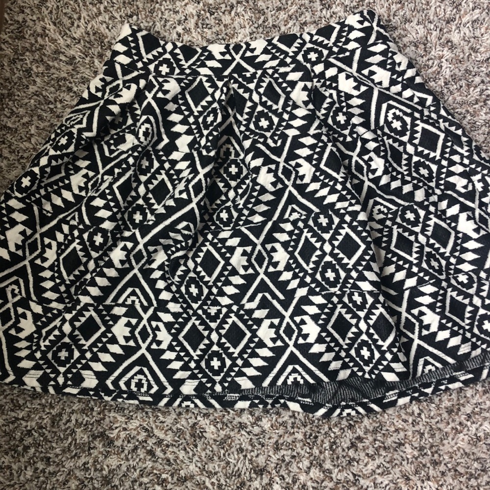 Xhilaration Aztec print skirt